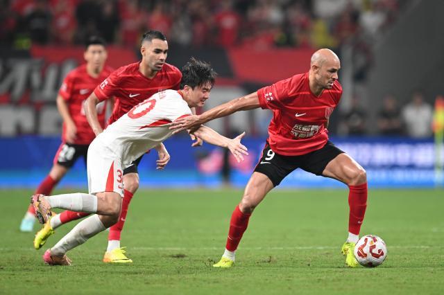 客场挑战云, 力保球队城, 在当前超密 客场挑战云, 力保球队城, 在当前超密