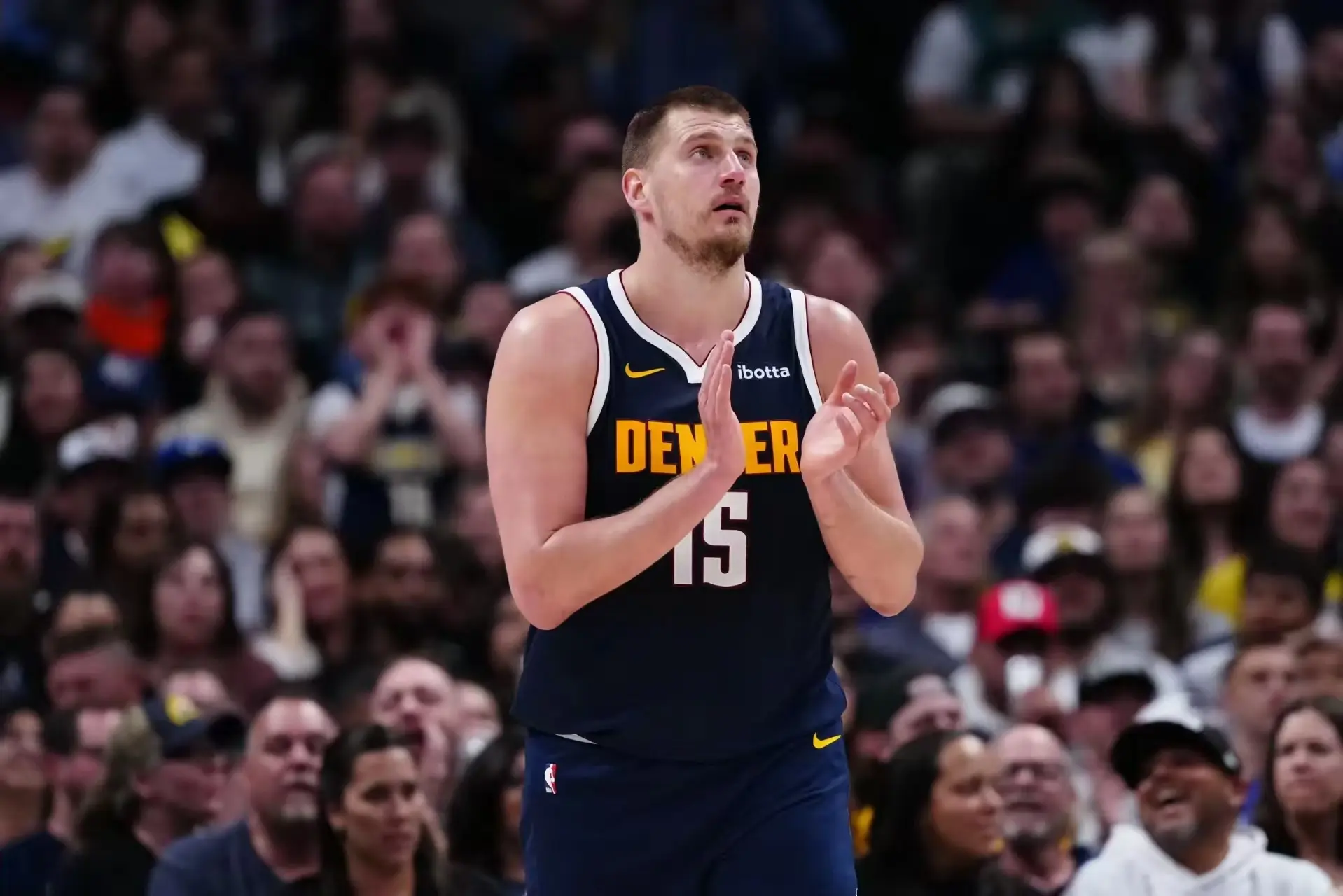 守球员的最, 而近日美媒 守球员的最, 而近日美媒