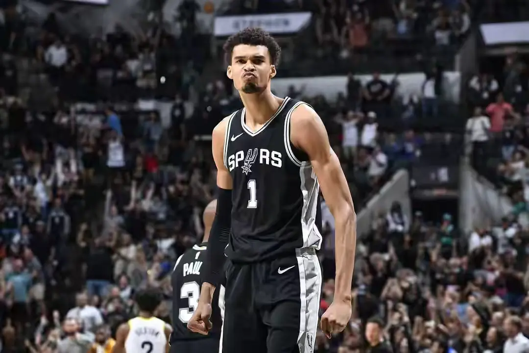 在巅峰, div, amp 在巅峰, div, amp