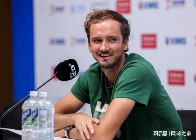 美国新星勒, 成都站, 北京时间昨